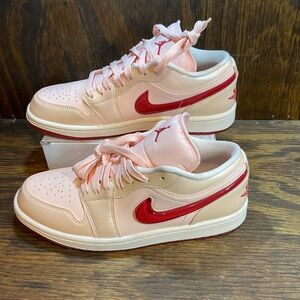 Valentines Day Nike Air Jordans Shoes Women’s Size 9 HF3174-600  Mens Size 7.5